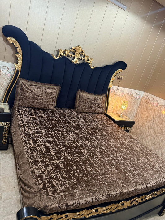 Al Ghani O Nisar Barfi Velvet bedsheet featuring a colorful, intricate velvet design with floral patterns and soft fabric.